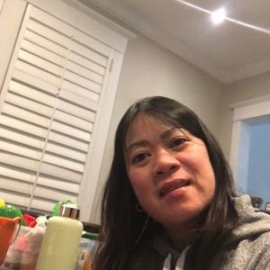 Meet your Posher, Gloria